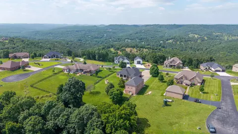 View/Area - 332 Sunset Dr, Saddlebrooke, MO 65630 photo 5 of 6