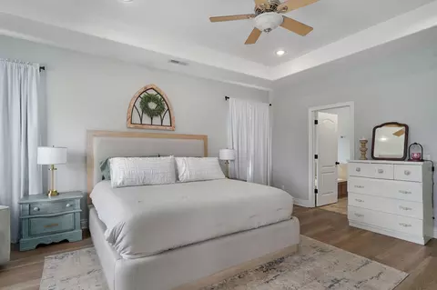 Bedroom - 332 Sunset Dr, Saddlebrooke, MO 65630 photo 7 of 7