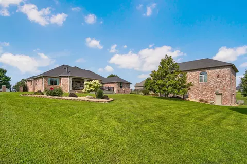 Exterior - 332 Sunset Dr, Saddlebrooke, MO 65630 photo 19 of 21