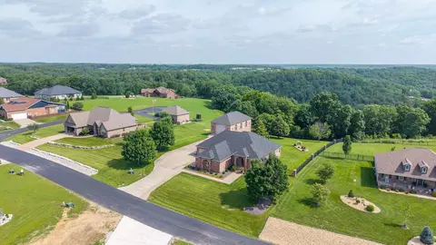 View/Area - 332 Sunset Dr, Saddlebrooke, MO 65630 photo 2 of 6