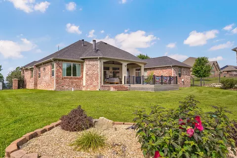 Exterior - 332 Sunset Dr, Saddlebrooke, MO 65630 photo 16 of 21