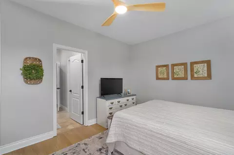 Bedroom - 332 Sunset Dr, Saddlebrooke, MO 65630 photo 4 of 7