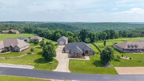 View/Area - 332 Sunset Dr, Saddlebrooke, MO 65630 photo 3 of 6