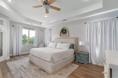 Bedroom - 332 Sunset Dr, Saddlebrooke, MO 65630 photo 5 of 7