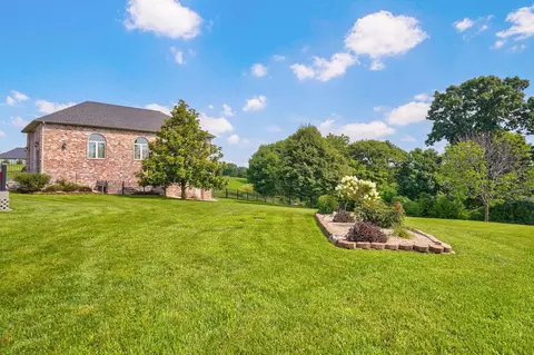 Exterior - 332 Sunset Dr, Saddlebrooke, MO 65630 photo 17 of 21