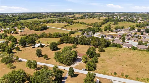 View/Area - 2775 W Heritage Dr, Ozark, MO 65721 photo 7 of 13