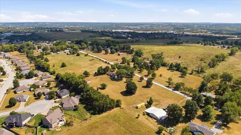 View/Area - 2775 W Heritage Dr, Ozark, MO 65721 photo 2 of 13