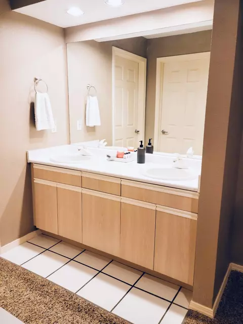 Bath - 530 Spring Creek Rd #7, Branson, MO 65616 photo 1 of 3