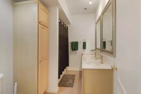 Bath - 4200 Oak Haven Dr, Nixa, MO 65714 photo 6 of 8