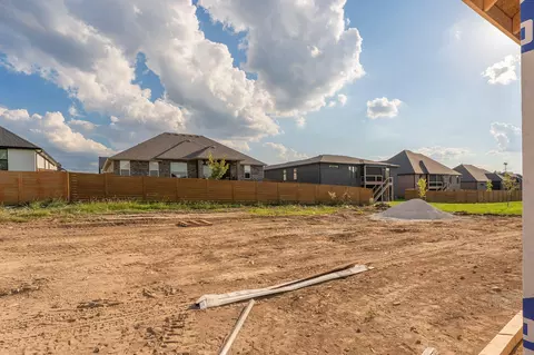 Exterior - 1860 E Skyline Ave, Ozark, MO 65721 photo 6 of 8