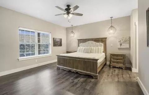 Bedroom - 270 Chateau Cove Dr, Branson, MO 65616 photo 2 of 2