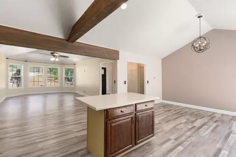 Living - 6038 State Highway A, Marshfield, MO 65706 photo 4 of 6