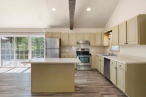 Kitchen - 6038 State Highway A, Marshfield, MO 65706 photo 1 of 2