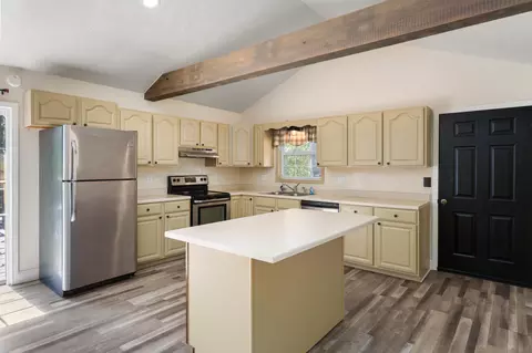 Kitchen - 6038 State Highway A, Marshfield, MO 65706 photo 2 of 2