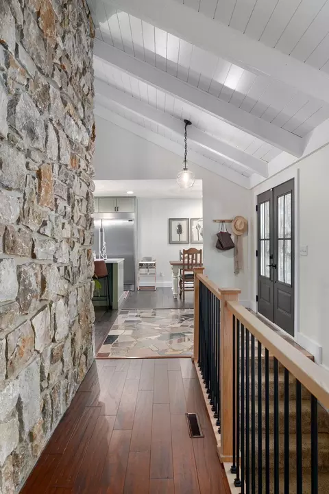 Entry Way - 3530 E Blueridge St, Springfield, MO 65809 photo 5 of 7