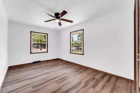Bedroom - 844 W Maplewood St, Springfield, MO 65807 photo 5 of 5