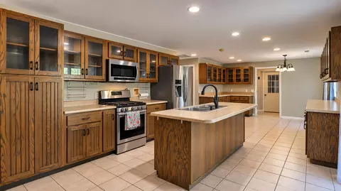 Kitchen - 1035 Jacks Fork Road Rd, Mountain View, MO 65548 photo 1 of 6
