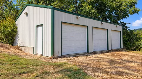 Exterior - 1035 Jacks Fork Road Rd, Mountain View, MO 65548 photo 1 of 11