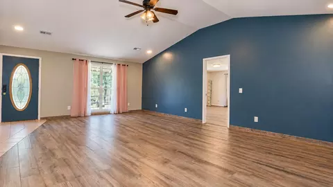 Living - 1035 Jacks Fork Road Rd, Mountain View, MO 65548 photo 1 of 6