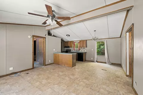 Living - 14265 Highway K, Seneca, MO 64865 photo 4 of 5