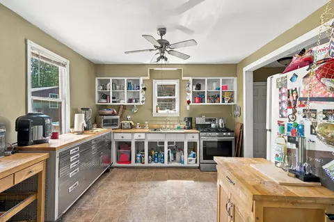 Kitchen - 14265 Highway K, Seneca, MO 64865 photo 1 of 3