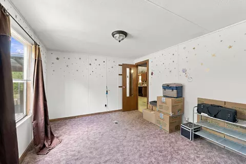 Bedroom - 14265 Highway K, Seneca, MO 64865 photo 5 of 9