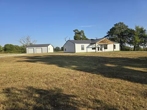 4513 State Rd, Pomona, MO 65789