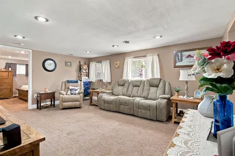 Living - 1119 Terrace Dr, Aurora, MO 65605 photo 1 of 2