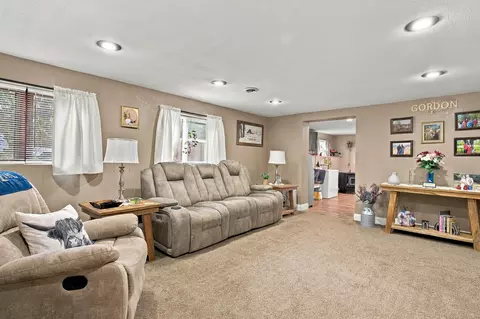 Living - 1119 Terrace Dr, Aurora, MO 65605 photo 2 of 2