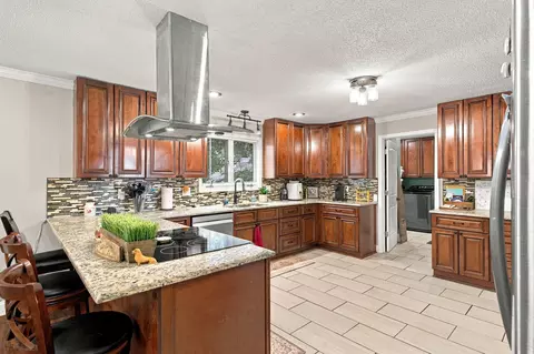 Kitchen - 1119 Terrace Dr, Aurora, MO 65605 photo 2 of 5