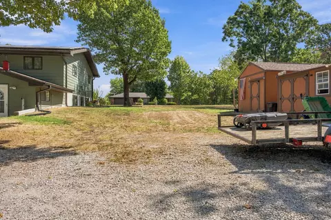Exterior - 1119 Terrace Dr, Aurora, MO 65605 photo 13 of 13