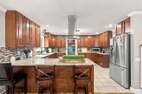 Kitchen - 1119 Terrace Dr, Aurora, MO 65605 photo 1 of 5