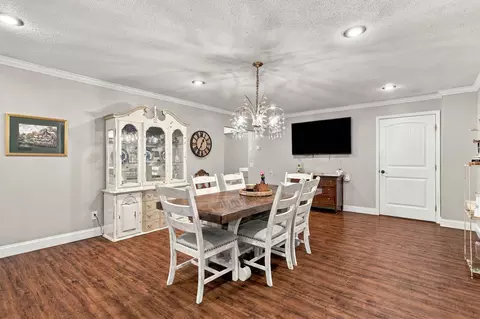 Dining - 1119 Terrace Dr, Aurora, MO 65605 photo 1 of 4