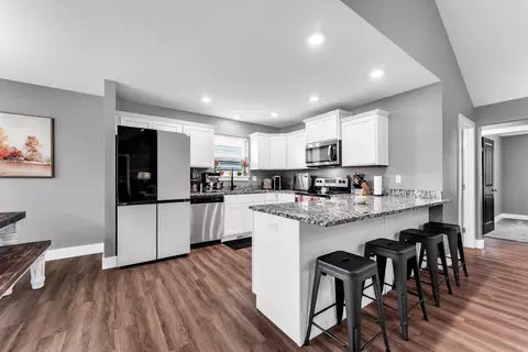 Kitchen - 175 Sunrise Villa Dr, Branson, MO 65616 photo 1 of 3
