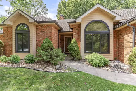 Exterior - 4715 S Connor Ave, Springfield, MO 65804 photo 4 of 9
