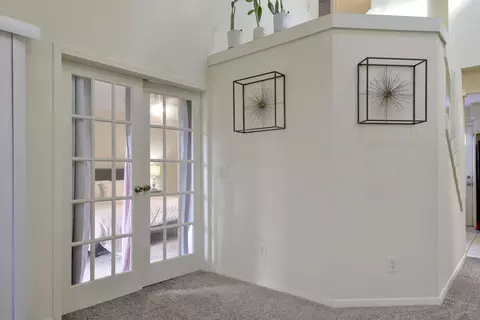 Entry Way - 3440 S Delaware Ave #106, Springfield, MO 65804 photo 2 of 3