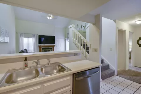 Kitchen - 3440 S Delaware Ave #106, Springfield, MO 65804 photo 2 of 3