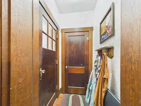 Entry Way - 824 W Main St, Cabool, MO 65689 photo 2 of 6
