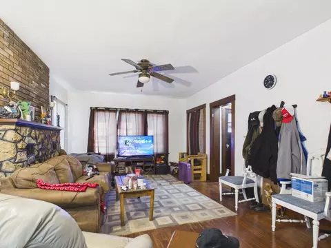 Living - 824 W Main St, Cabool, MO 65689 photo 4 of 4