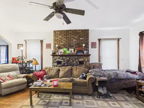 Living - 824 W Main St, Cabool, MO 65689 photo 3 of 4