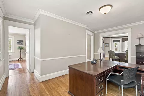 Entry Way - 1201 E Walnut St, Springfield, MO 65802 photo 4 of 4