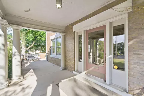 Exterior - 1201 E Walnut St, Springfield, MO 65802 photo 4 of 11