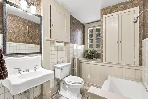 Bath - 1201 E Walnut St, Springfield, MO 65802 photo 1 of 6