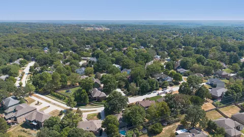 View/Area - 3850 E Country Place Pl, Springfield, MO 65809 photo 7 of 10