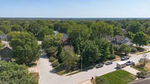 View/Area - 3850 E Country Place Pl, Springfield, MO 65809 photo 9 of 10