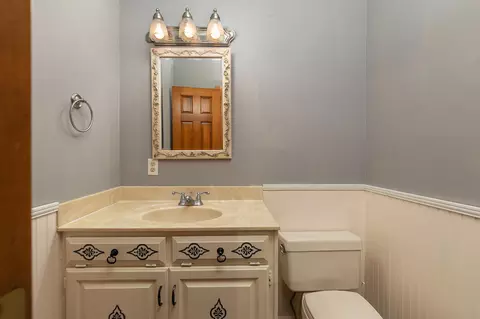Bath - 3850 E Country Place Pl, Springfield, MO 65809 photo 1 of 6