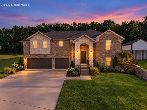 874 E Purple Martin St, Nixa, MO 65714