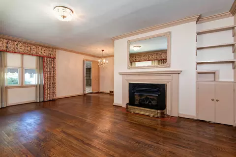 Living - 1530 S Delaware Ave, Springfield, MO 65804 photo 3 of 5