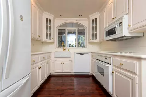Kitchen - 1530 S Delaware Ave, Springfield, MO 65804 photo 1 of 4