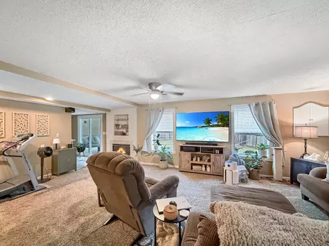 Living - 1185 W Grayrock Dr, Springfield, MO 65810 photo 3 of 4